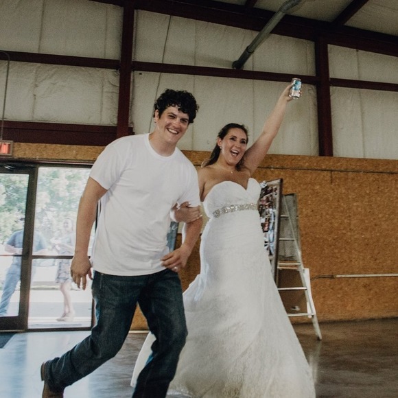 Meet your Posher, Amy - Picture 1 of 1